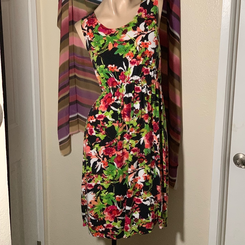 🛒5/$25 Women’s Dress - Picture 2 of 5